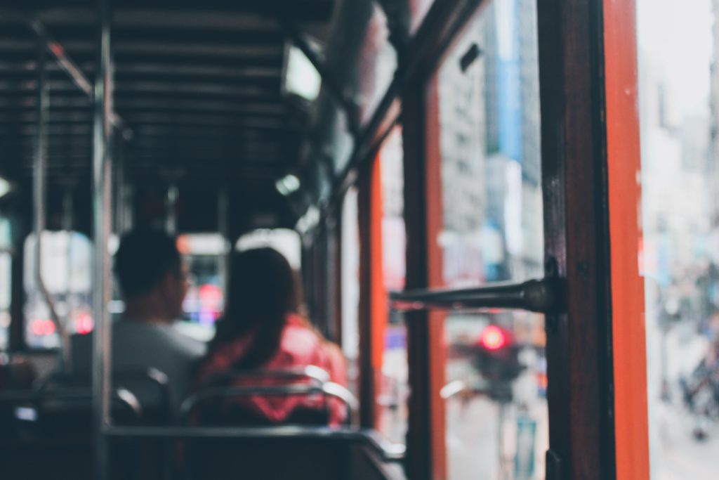 transportul gratuit al elevilor