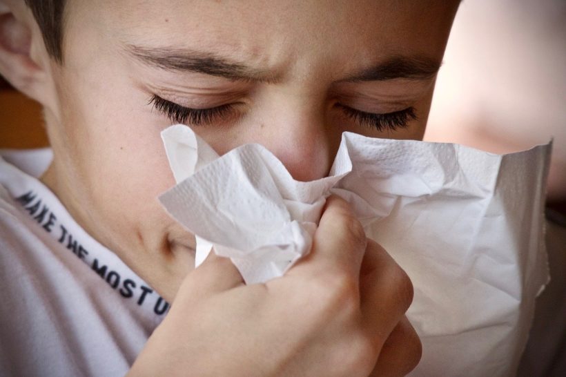 Vaccinare antigripală gratuită, elevi stau acasa