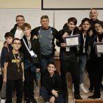 Vasile Gridan si elevi castigatori la concursul Nextlab.tech / Foto: Colegiul Național „Tudor Vladimirescu” Târgu Jiu